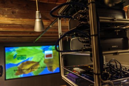 Die Technik im 3D-Kino im Gesäuse
